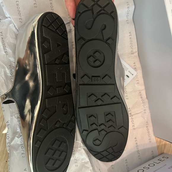 Aerosoles silver Mary Jane flats. ‘Perry Silver Mirror Metallic) - Picture 2 of 7